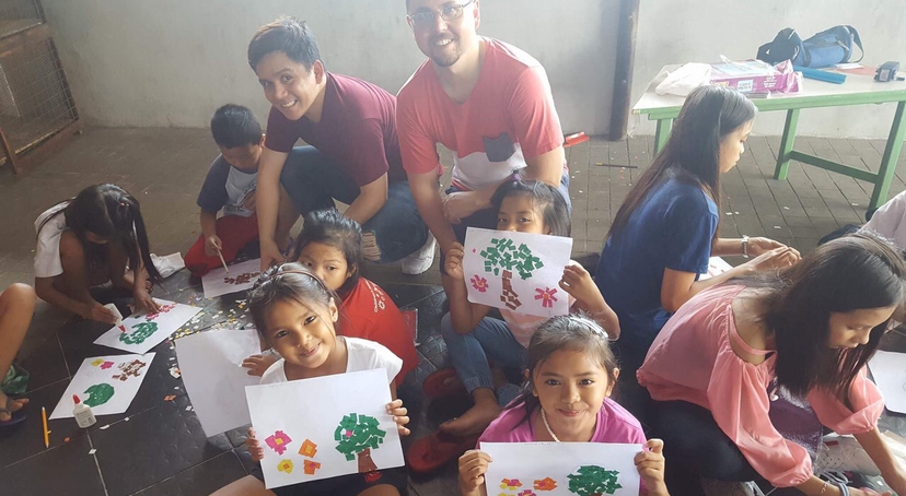 Australian Outsourcing Broker CEO Andrew Carruthers supporting the He Cares Mission for look after homeless children in Quezon City during his time outsourcing to the Philippines